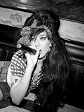 Een foto van de lookalike en imitator van  Amy Winehouse