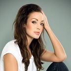 De foto van de lookalike en imitator van  Angelina Jolie