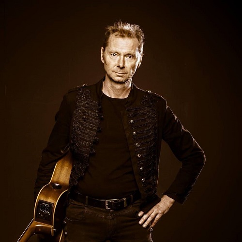 Sting Lookalike / Imitator